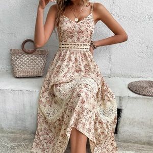 VCAY Floral Print Guipure Lace Insert Cami Dress